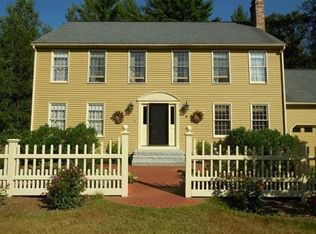 5 Whites Pond Dr, Norfolk, MA 02056