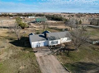 194 Hill Top Dr, Great Bend, KS 67530