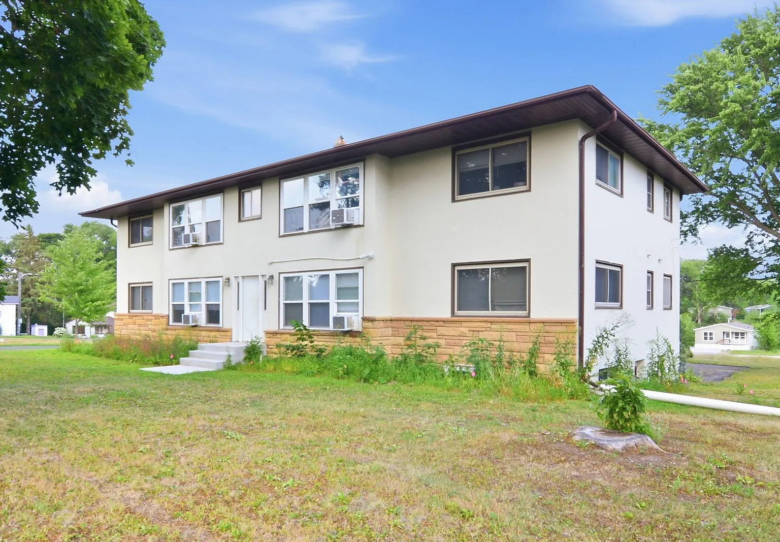 2 bed, 1.0 bath, 950 sqft, $1,295 — Photo 3