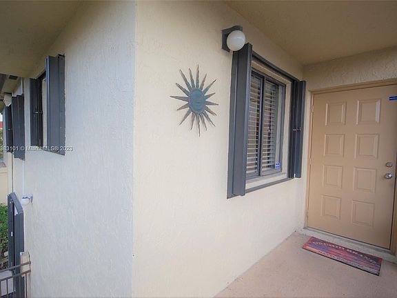 2nd image of 436 Lakeview Dr APT 201