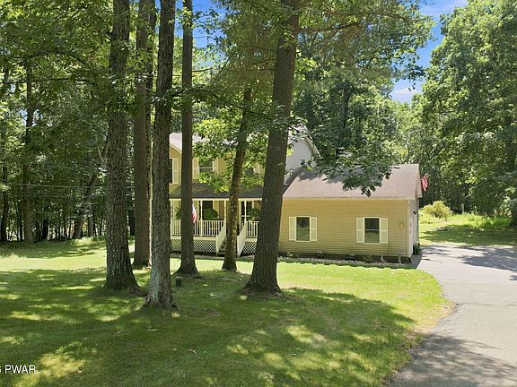3rd image of 116 Oak Ridge Dr