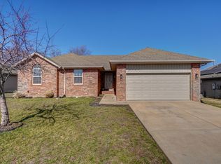 2725 W Cover Dr, Ozark, MO 65721