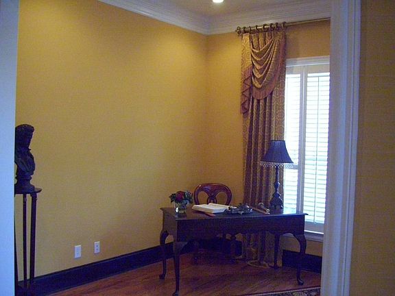 View 1 - Study - 10' Ceiling & Crown Mould