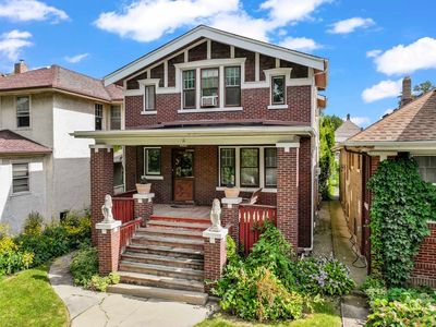 4425 N Sacramento Ave, Chicago, IL, 60625