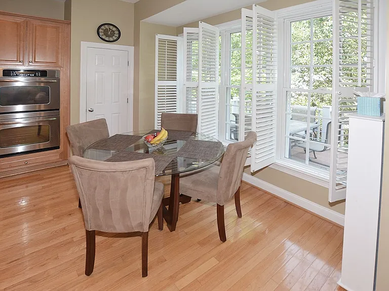 3547 Goddard Way — Photo 8