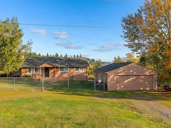 2nd image of 40800 SE Gordon Creek Rd