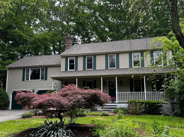 21 Woodridge Rd, Milford, MA 01757