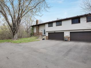 1681 Hickory Hl, Eagan, MN 55122