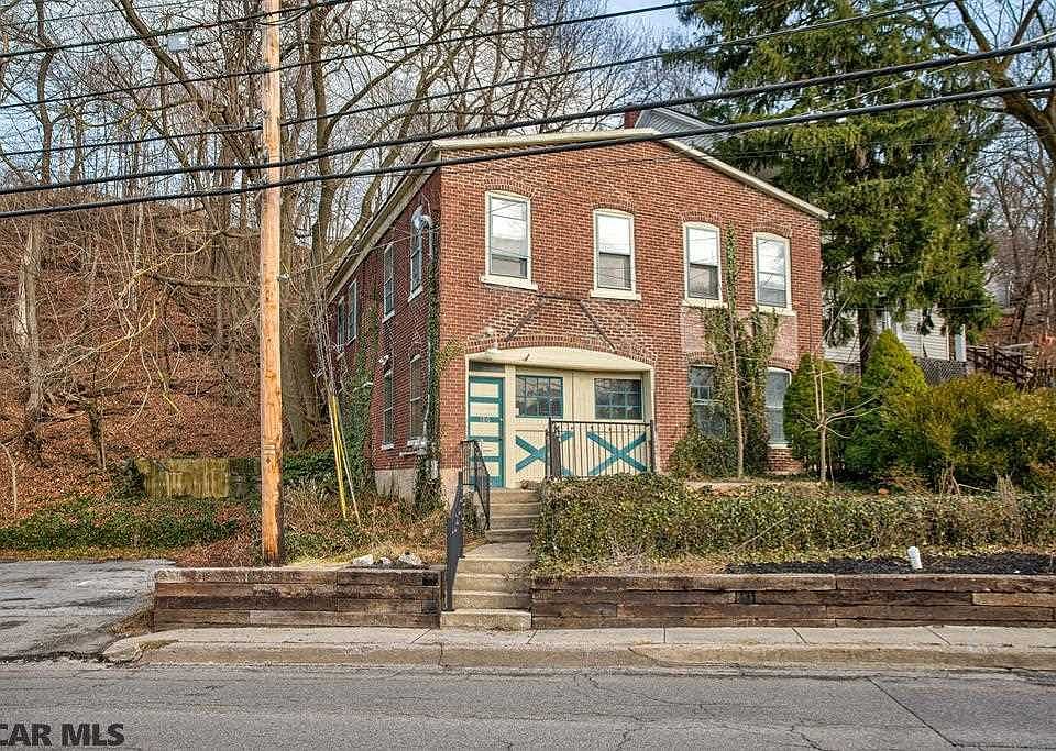 1st image of 186 S Water St