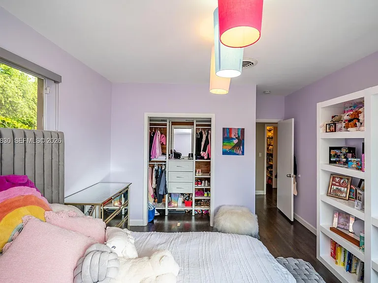 E Broadview Dr — Photo 22