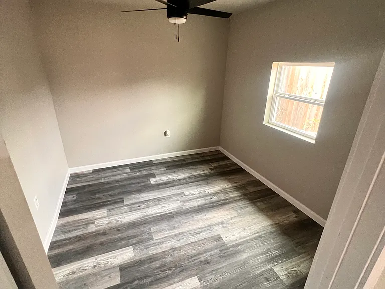 1321 Southbay Dr #B — Photo 5