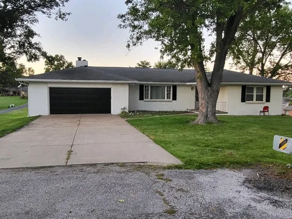 3600 E Schmitt Ln, Evansville, IN 47711