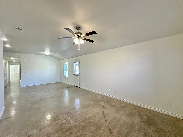 6106 Harriet Tubman Ave — Photo 3