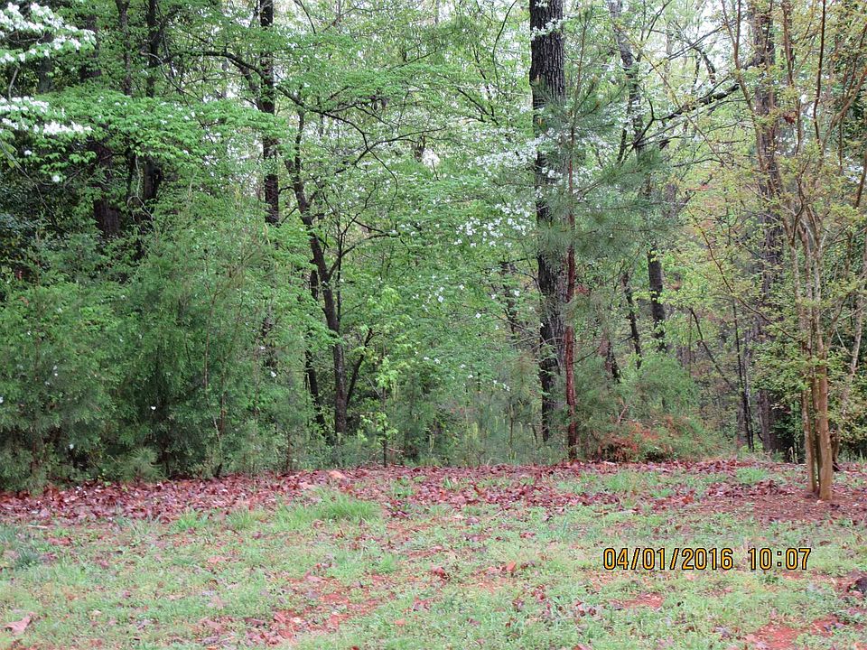 2nd image of 204 Quiet Cove Ct