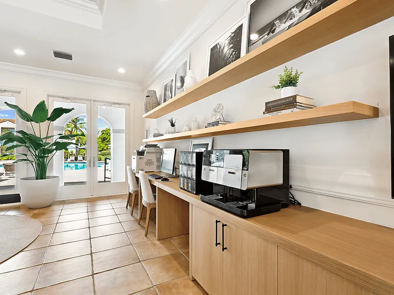 The Enclave Apartments at Waterways — Photo 8