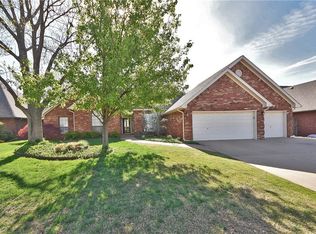 2304 Powderhorn, Edmond, OK 73034