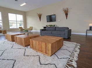 Vista Montana Apartments, Dallas, TX 75211