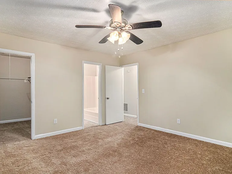 6124 Dana Ct — Photo 9