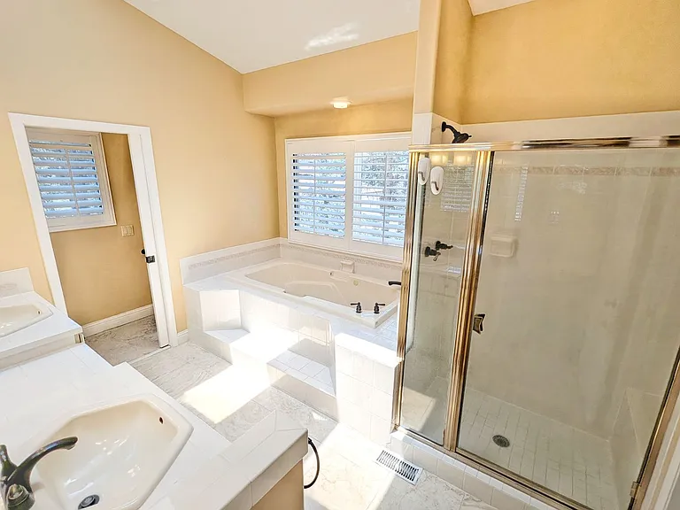 1291 Meadowlake Way — Photo 22