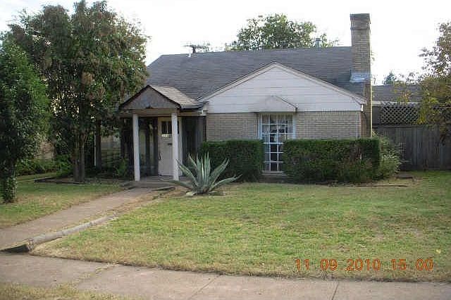 1st image of 2646 Burlington Blvd