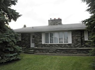 544 Easy St, Winthrop, IA 50682