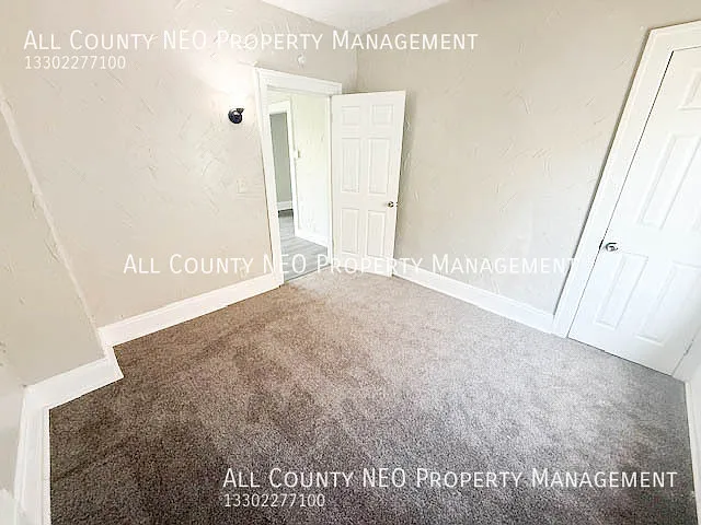 12114 Soika Ave #UP — Photo 14