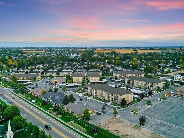 Aspen Creek Apartments — Photo 23