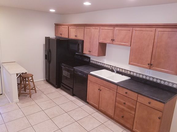Bright Modern Kitchen!
