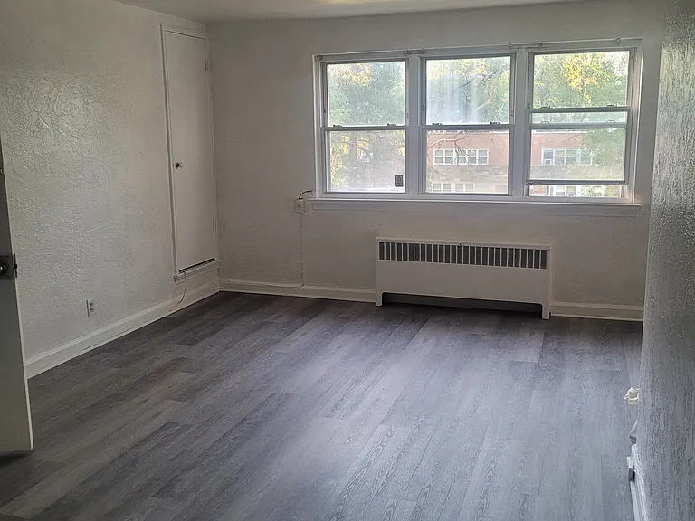 6135 1/2 Old York Rd #B — Photo 8