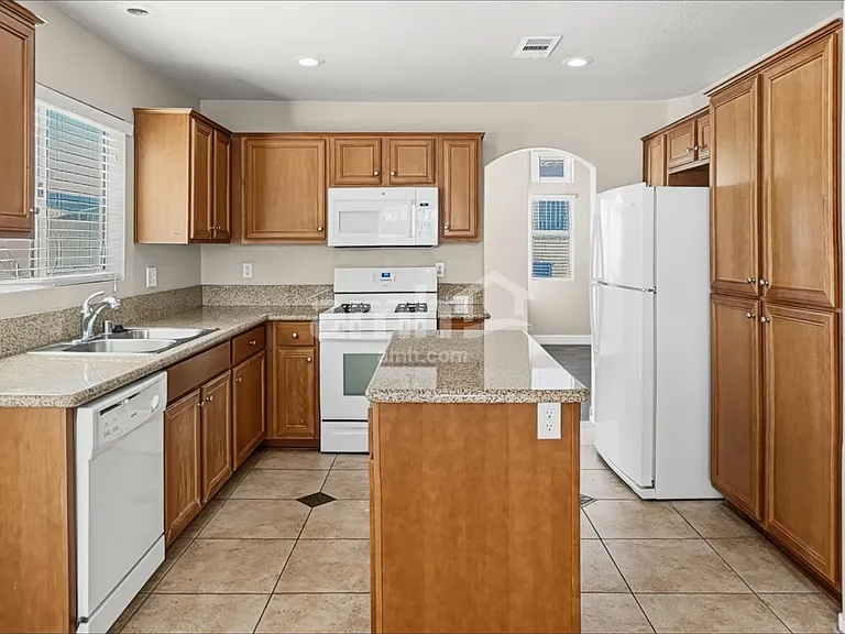 9084 Tiger Shale Way — Photo 3