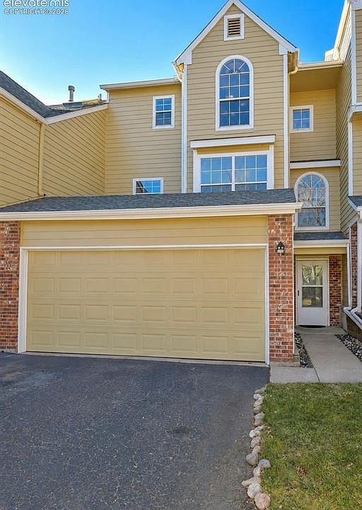 1st image of 2232 Palm Dr
