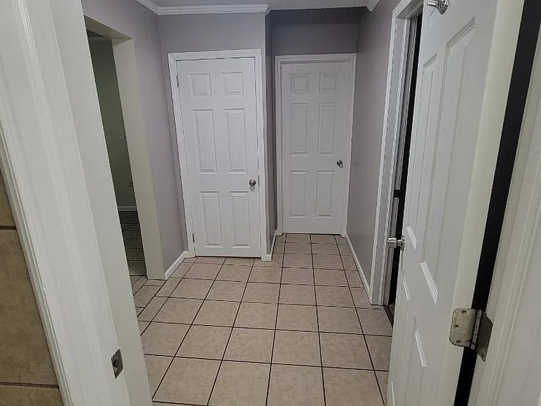 2103 Gould Ave — Photo 3