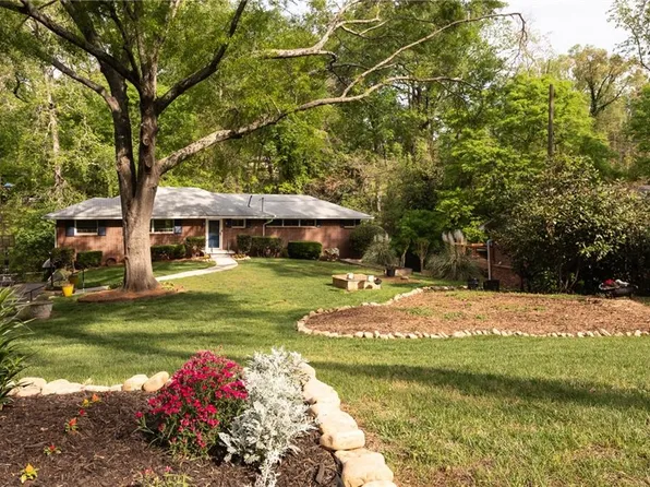 2117 Woodland Dr, Hapeville, GA 30354