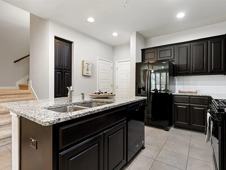 13800 Lyndhurst St #222 — Photo 13