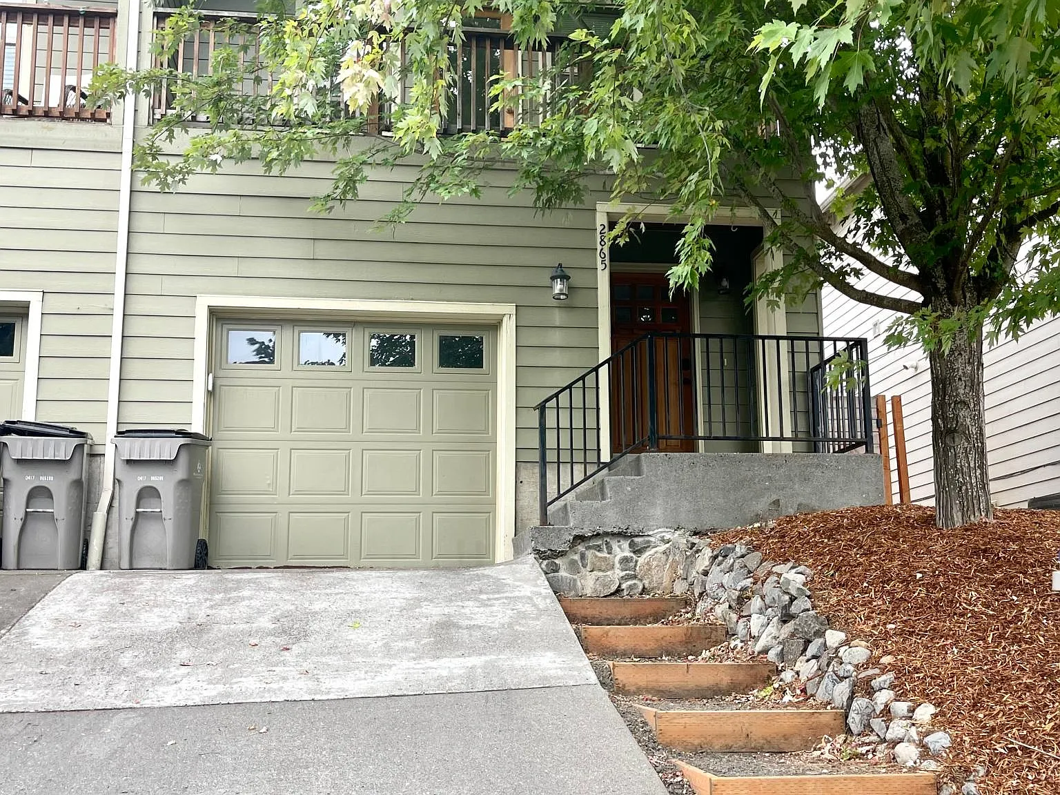 2865 Hazel Ave — Photo 2