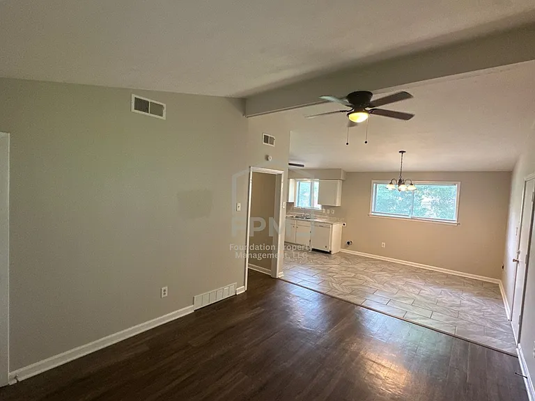 2237 Gayle Ave — Photo 7