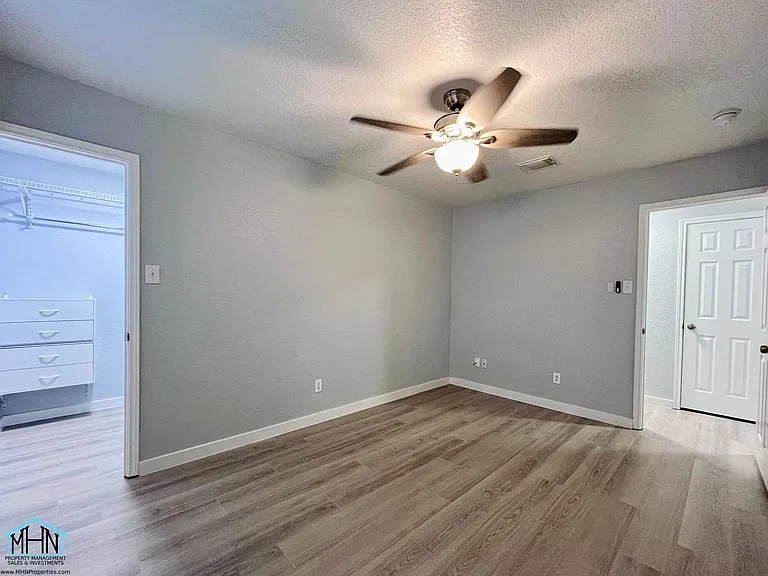 11205 Forest Pass Ct — Photo 24