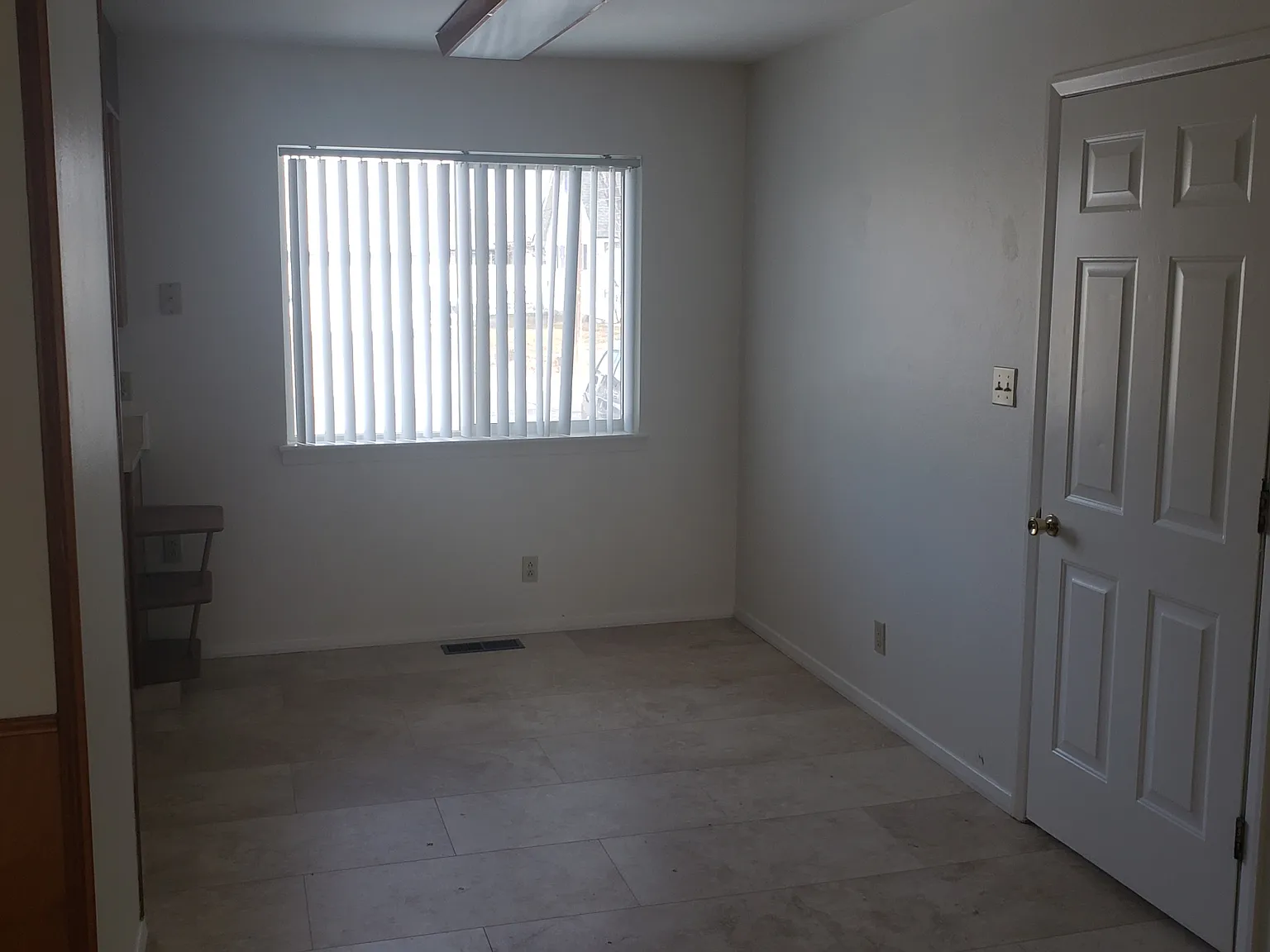 3 bed, 1056 sqft, $1,750 — Photo 4