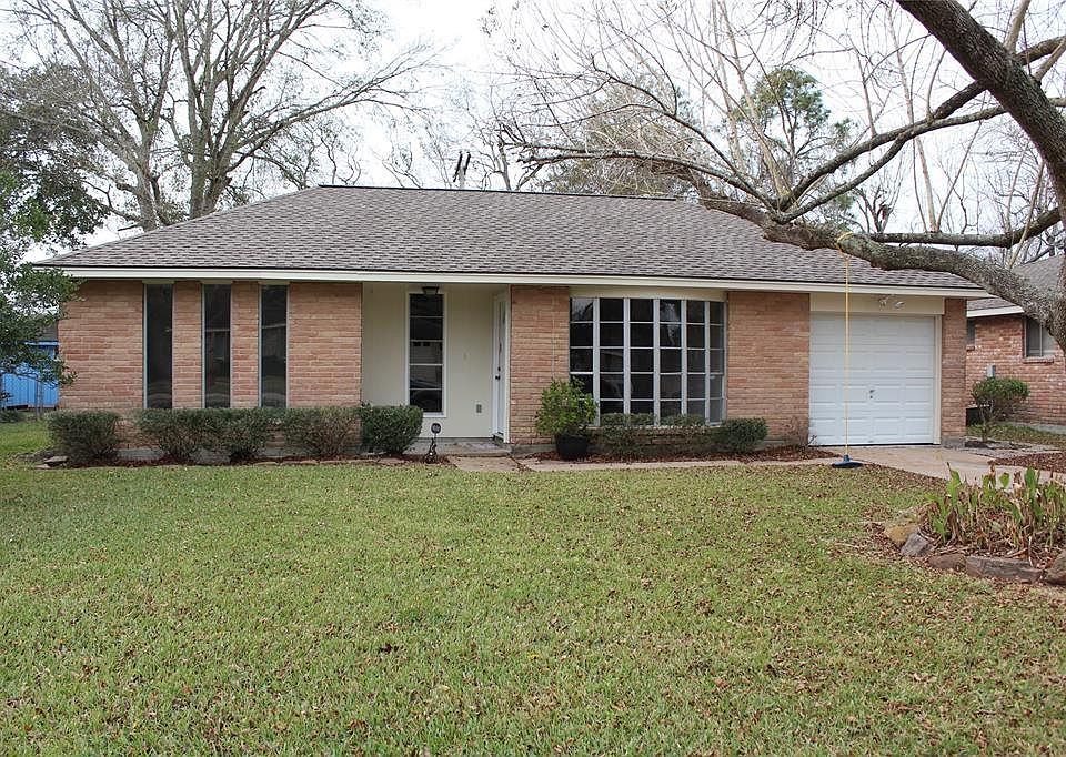 1st image of 306 Stratmore Dr