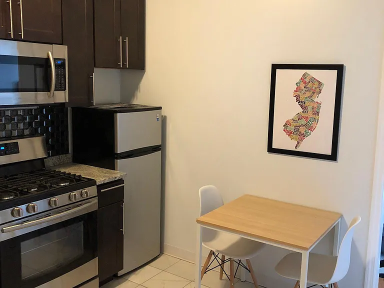 437 Central Ave #2D — Photo 2