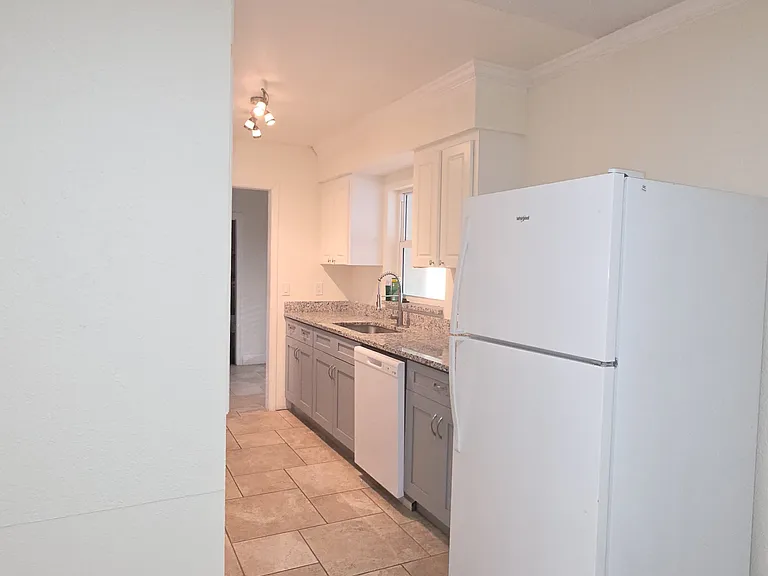 5307 W Cleveland St — Photo 6