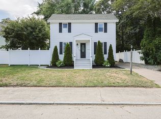 18 Solomon St, Attleboro, MA 02703