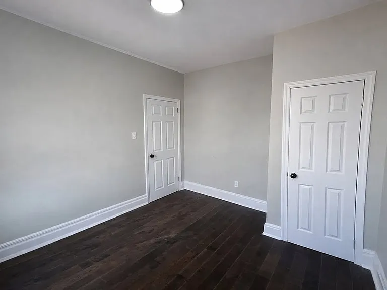 61 Cleveland St — Photo 5