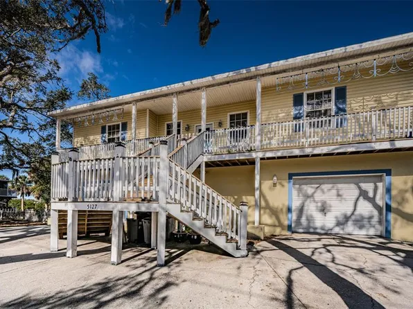 5127 Bay Blvd, Port Richey, FL 34668