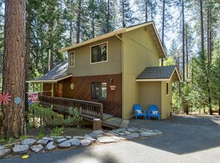 2677 Country Club Dr, Arnold, CA 95223