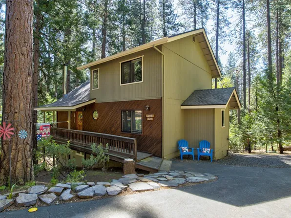 2677 Country Club Dr, Arnold, CA 95223