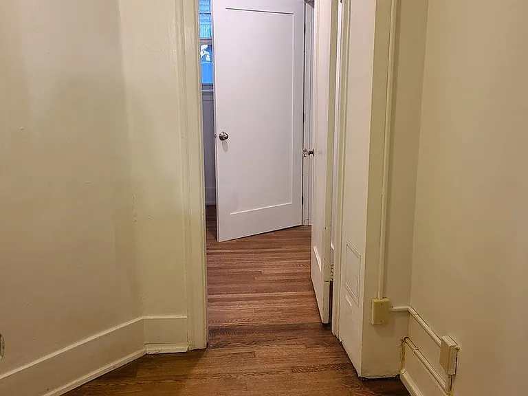 Capitol Building Apartments — Photo 9
