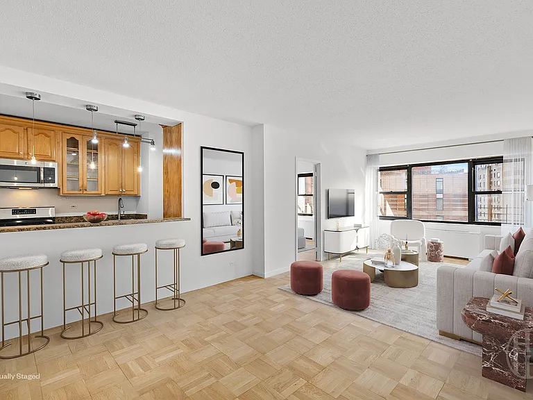 20 W 64th St #27B — Photo 5