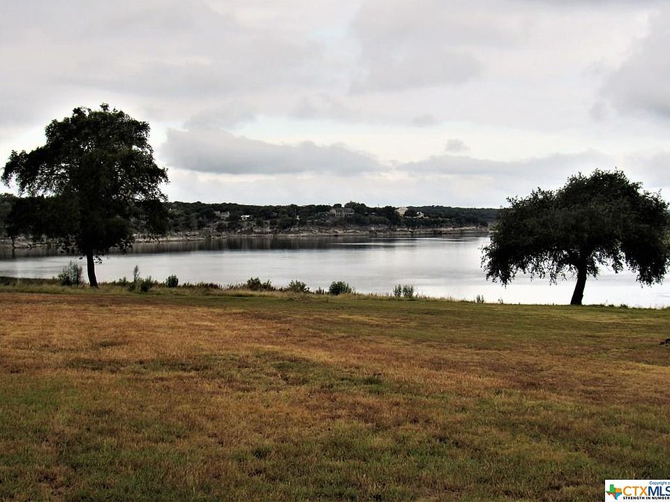 1st image of 4960 Lakeaire Cir