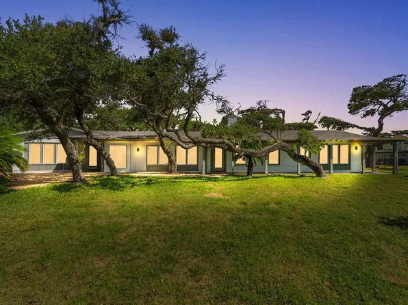 1931 N Fulton Beach Rd, Rockport, TX 78382